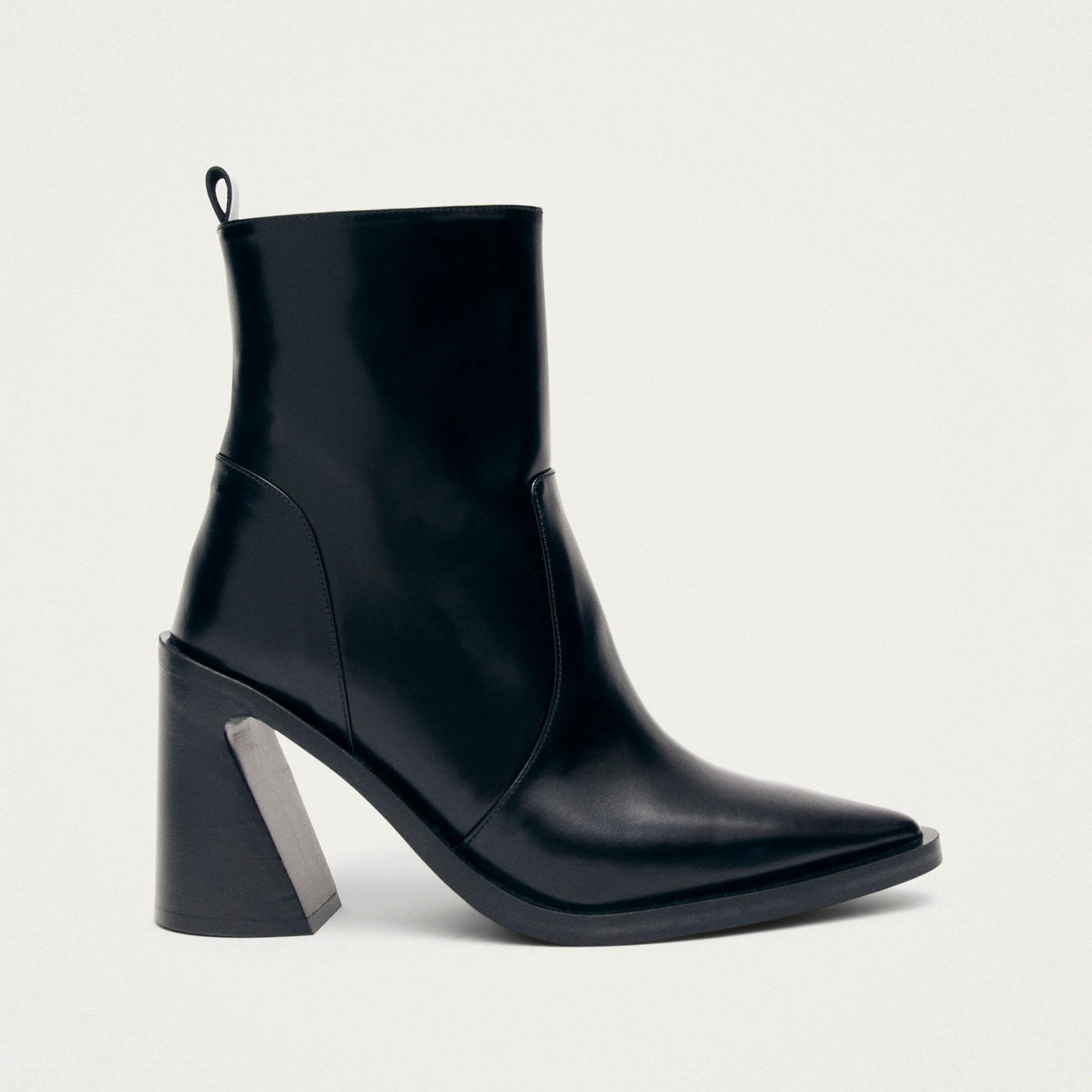 Haylo Black Leather Ankle Boots - Image 3