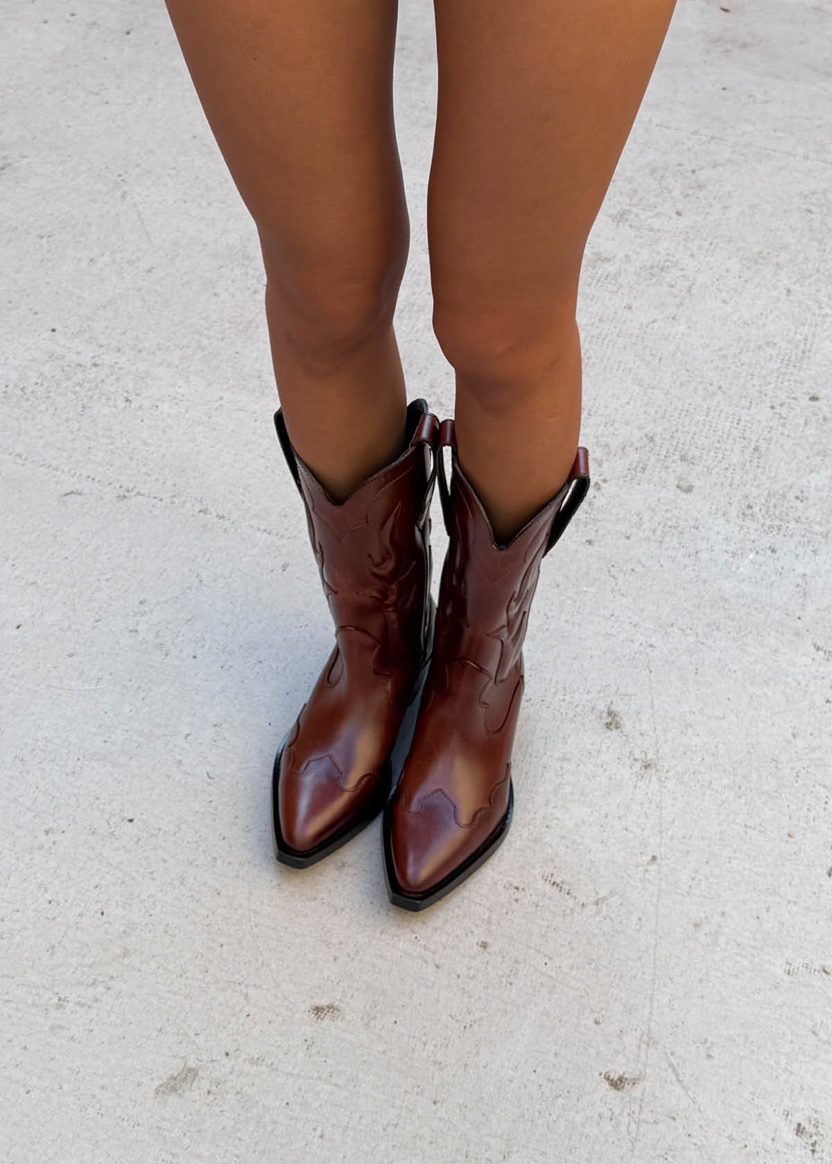 Calyx Brushed Brown Leather Boots - Image 2