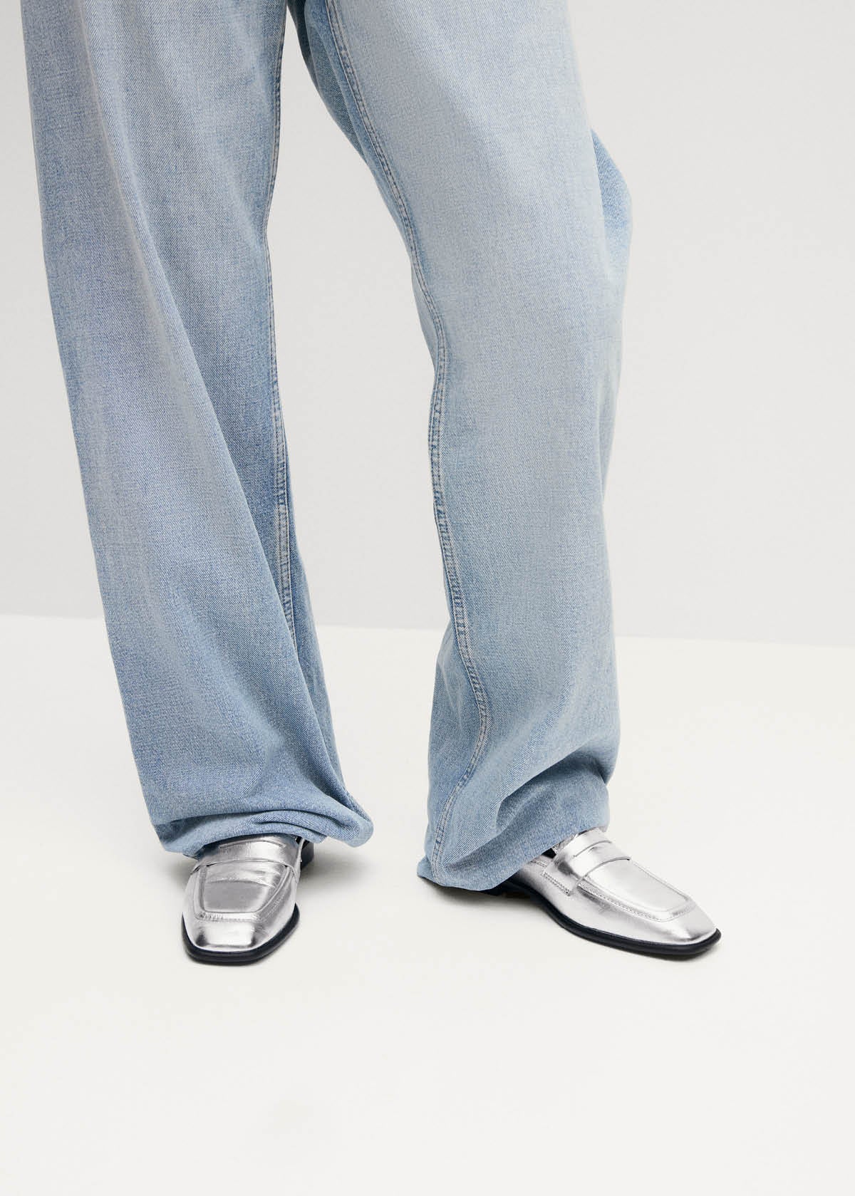 Zaha Shimmer Silver Leather Loafers - Image 2